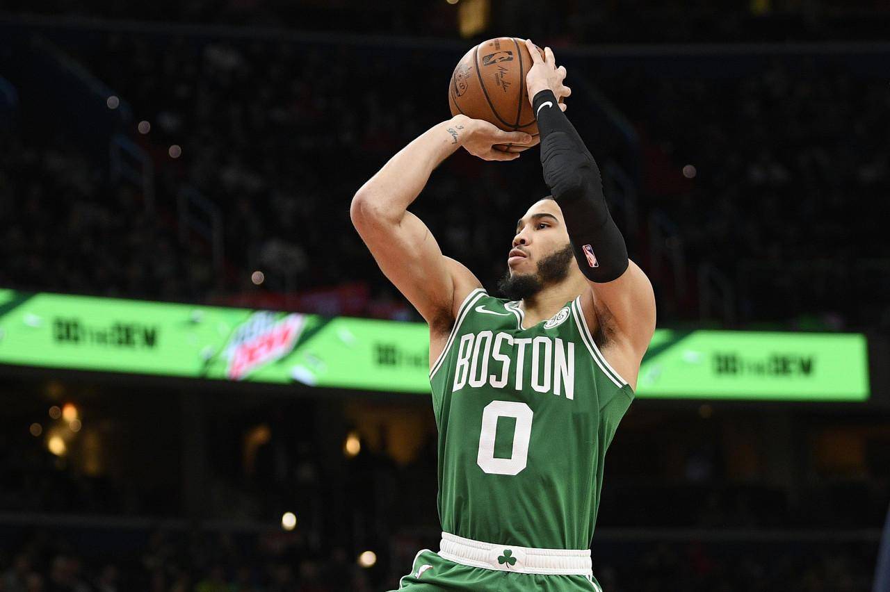 爱游戏体育-清晨波士顿凯尔特人调整名单以备NBA常规赛；止住颓势环节打磨；球迷炸锅；身体对抗强度拉满的简单介绍