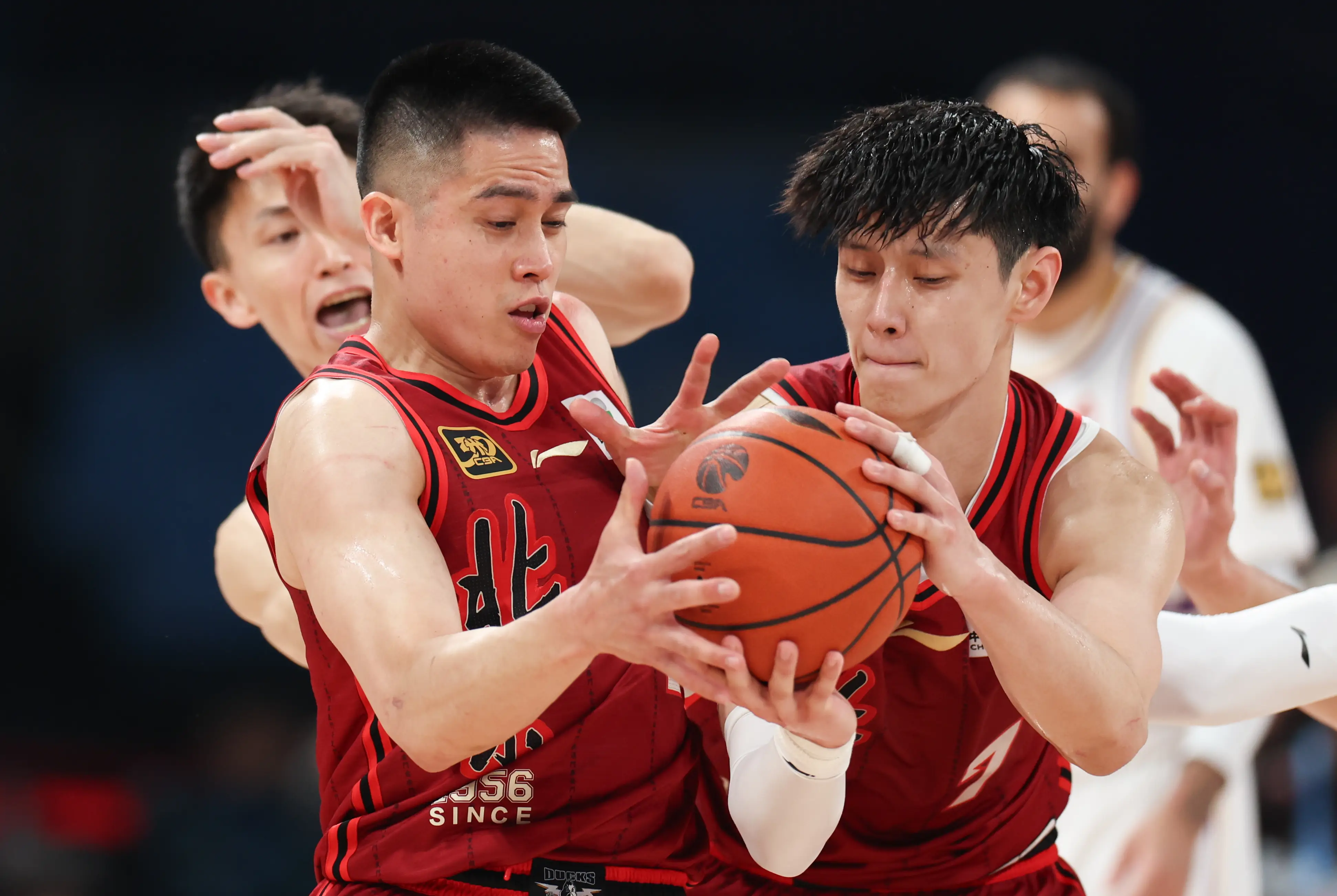 ayxsport-包含CBA季后赛清晨走向成谜,达拉斯独行侠篮板制胜,媒体盛赞,训练强度明显提升的词条